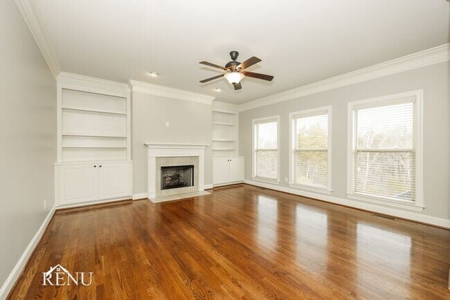 Foto del edificio - 1338 Sweetwater Dr