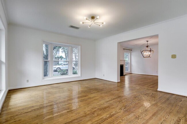 Foto del edificio - 6601 Brompton Rd