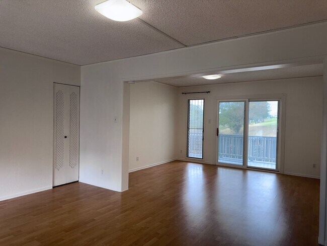 Foto del edificio - 3 Bedroom in Aiea - Looking over Golf Course