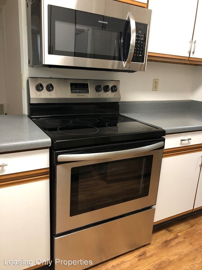 Building Photo - 2 br, 2 bath House - 8123 40th Avenue, Unit C