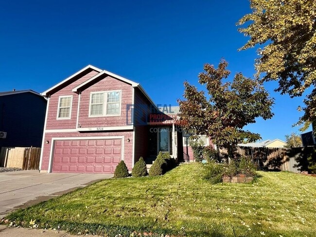 Photo - 5225 Deephaven Ct House