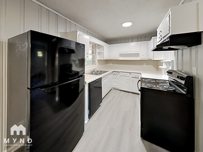 Foto del edificio - 919 Green Valley Rd SW