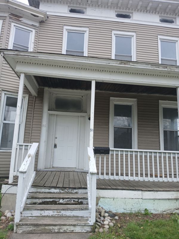 Primary Photo - 50 E 4th St