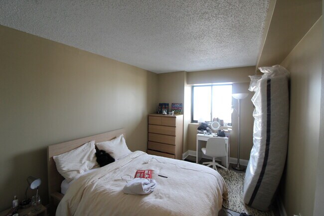 Building Photo - 51 N Beacon St