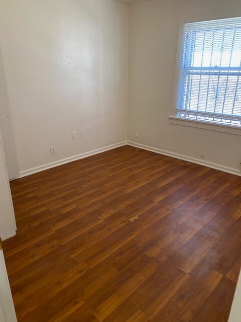 Dormitorio principal - 5424 S Van Ness Ave