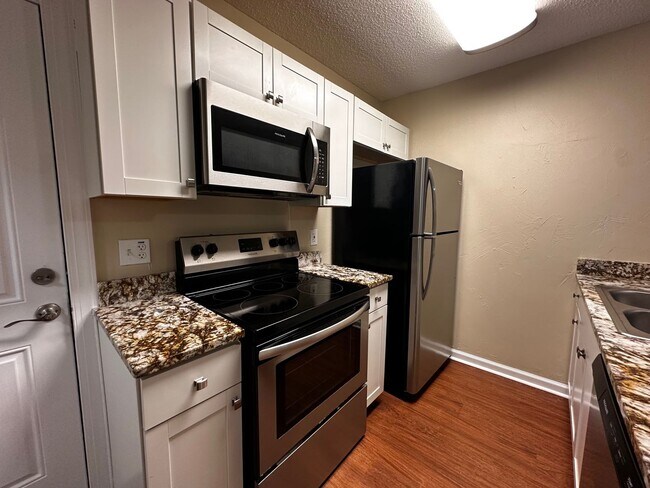 Building Photo - 797 Timber Way Court