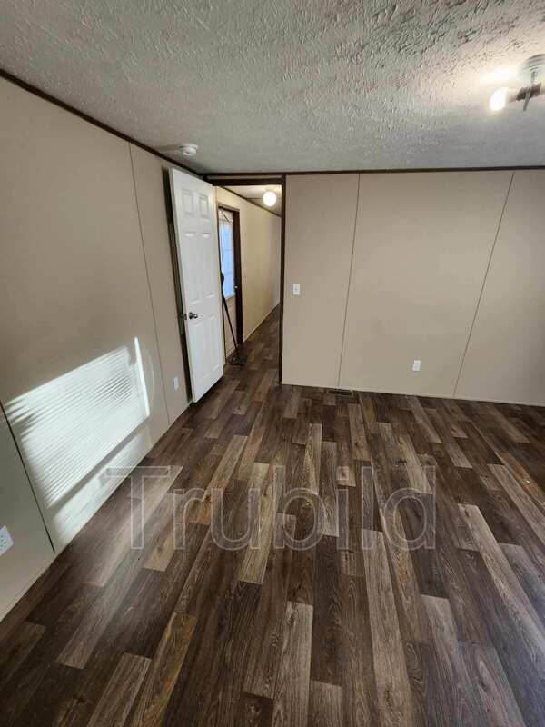 Building Photo - 109 Galahad Dr