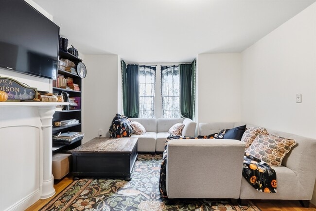 Foto del edificio - 50 Monmouth St