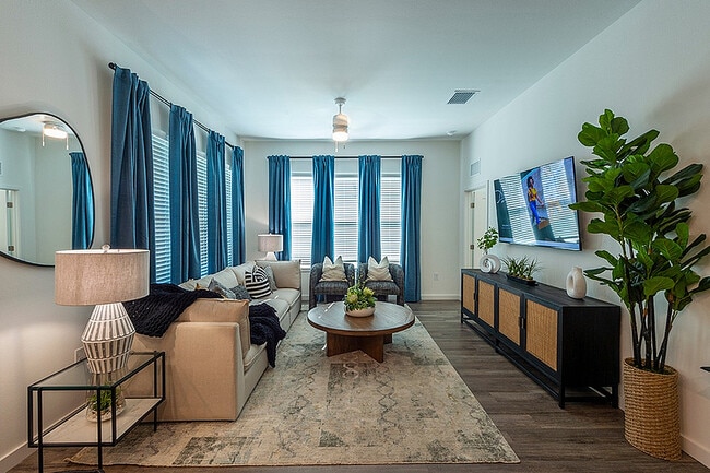 Building Photo - Atlas Grand Palms