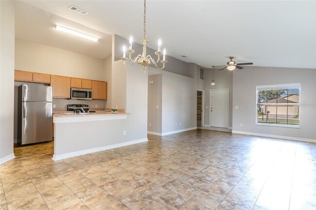 Foto del edificio - 137 Eagle Point Blvd