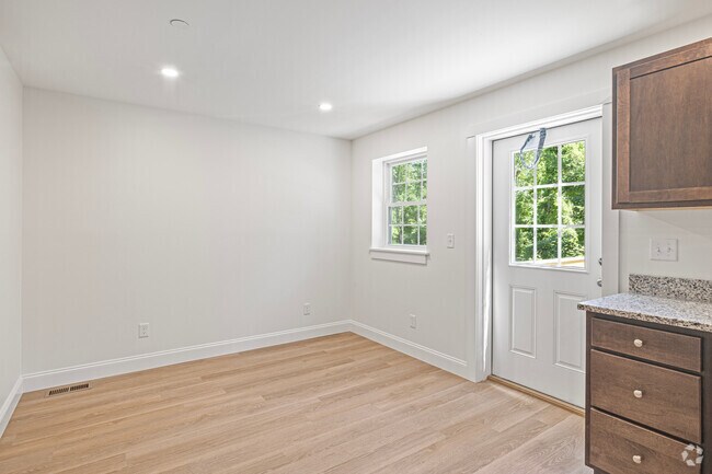 2 habitaciones, 1,5 baños - 184 m² - Comedor - Gilcreast Commons