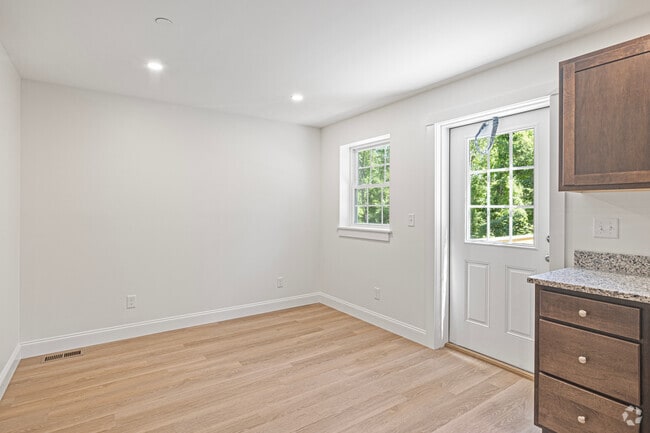 2BR, 1.5BA - 1,974SF - Dining Room - Gilcreast Commons