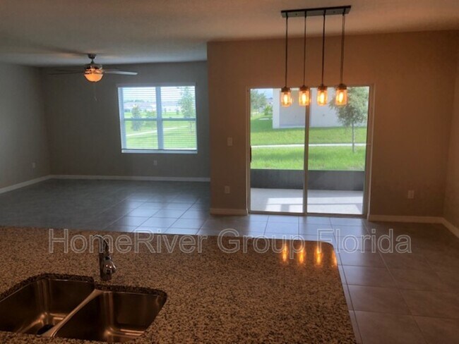 Foto del edificio - 9052 Tuscan Cypress St