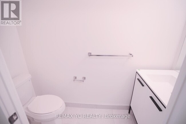 Building Photo - 185 Deerfield Rd