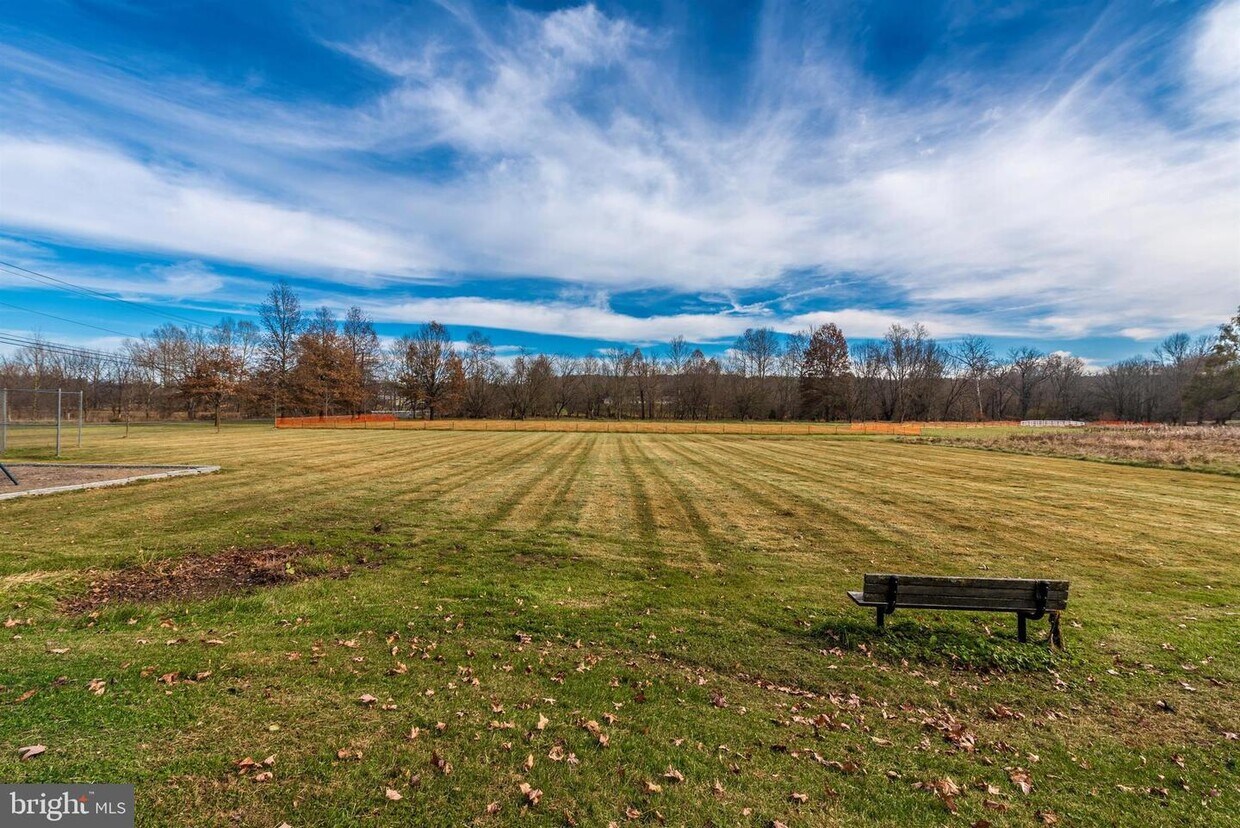 Foto principal - 110 Copper Oaks Ct