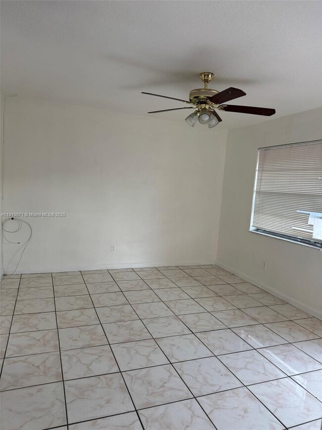 Building Photo - 50 W 23rd St