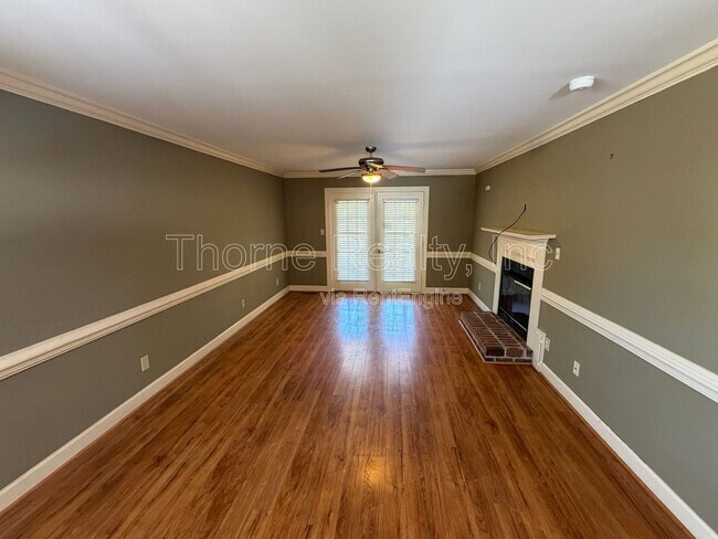 Foto del edificio - 300 Windermere Cir