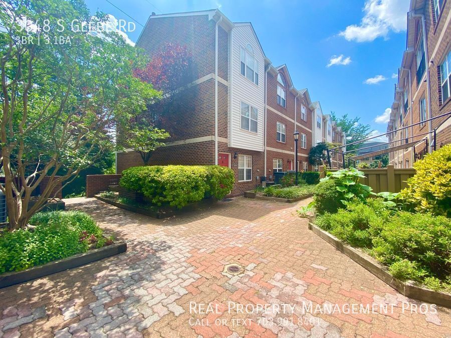 Primary Photo - 3048 S Glebe Rd