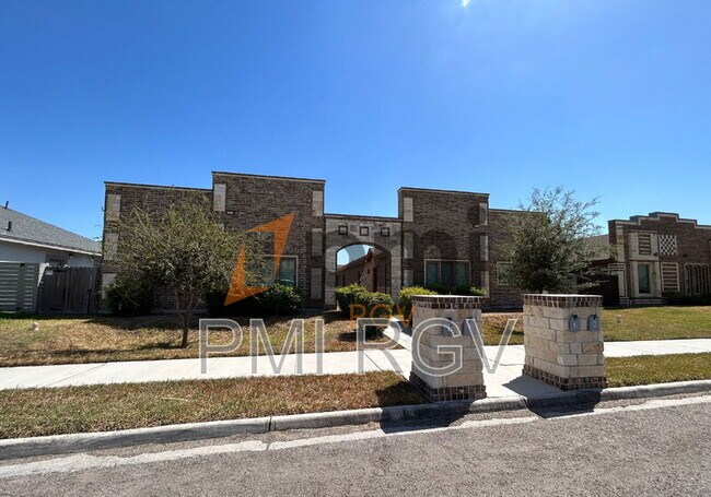 Foto del edificio - 2708 W Primrose Ave