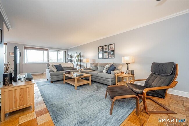 Foto del edificio - 50 Glenbrook Rd