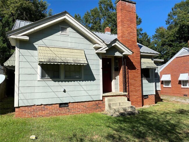 Building Photo - 1925 Windsor Ave