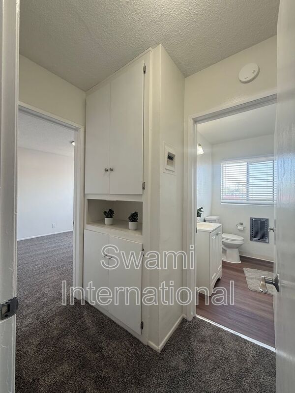 Building Photo - 2300 W El Segundo Blvd