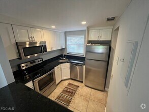 Building Photo - 150 Turtle Lake Ct