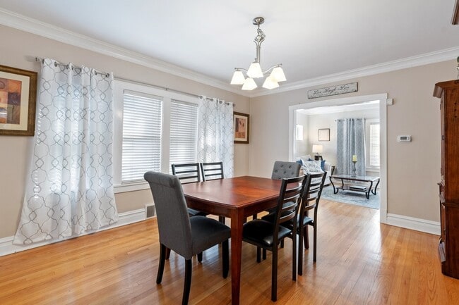 Foto del edificio - 1760 Henley St