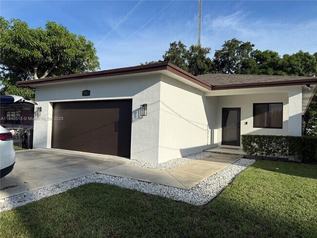Foto del edificio - 5140 SW 24th St