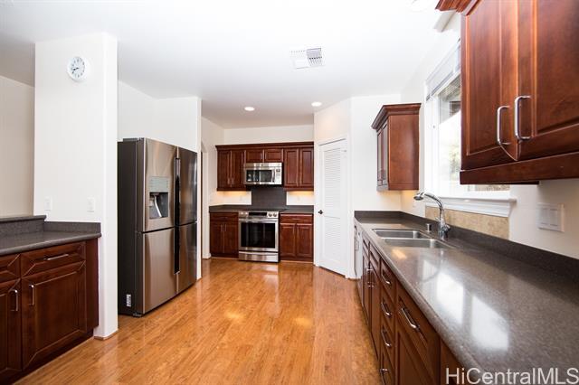 Building Photo - 92-1393-1393 Palahia St