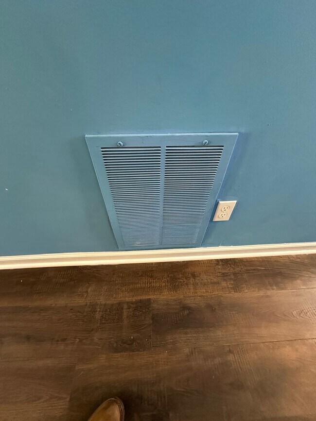 Foto del edificio - Beautiful 4 Bed / 2.5 Bath w/ 2-car garage & fenced yard –  Move-In Ready!