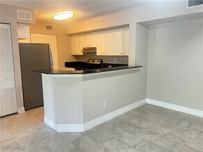 Building Photo - 8245 Ibis Club Dr