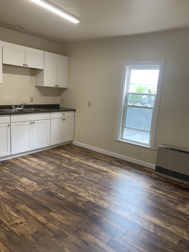 204 Grand Ave Unit 2, Johnson City, NY 13790 Apartment for Rent in