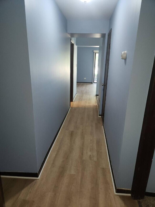 1881 Michigan City Rd, Calumet City, IL 60409 Condo for Rent in