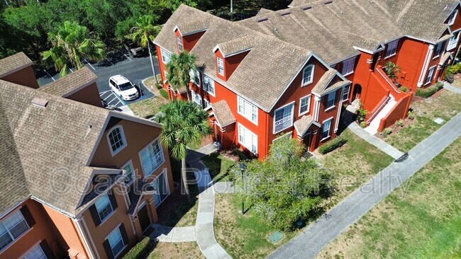 Foto del edificio - 9232 Lake Chase Island Way