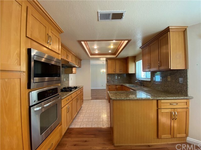Building Photo - 828 Pantera Dr