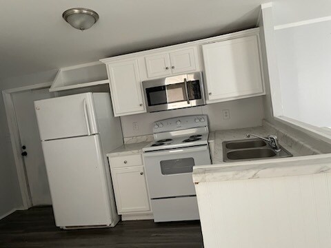 Foto principal - 6850 Klug Pines Rd