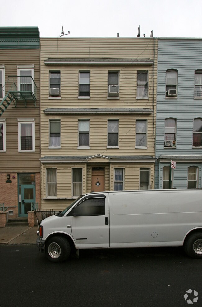 Building Photo - 46 Starr Street Apartments