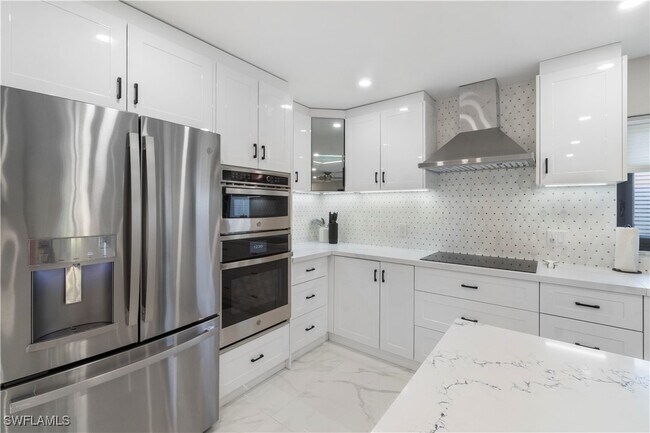 Foto del edificio - 659 108th Ave N