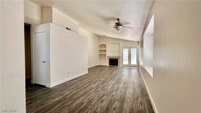 Foto del edificio - 8414 S Green Cedar Dr