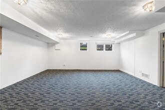 Building Photo - 3285 Grey Village Dr