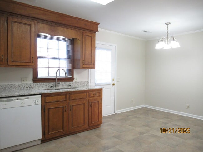Building Photo - 22 Hackberry Ct