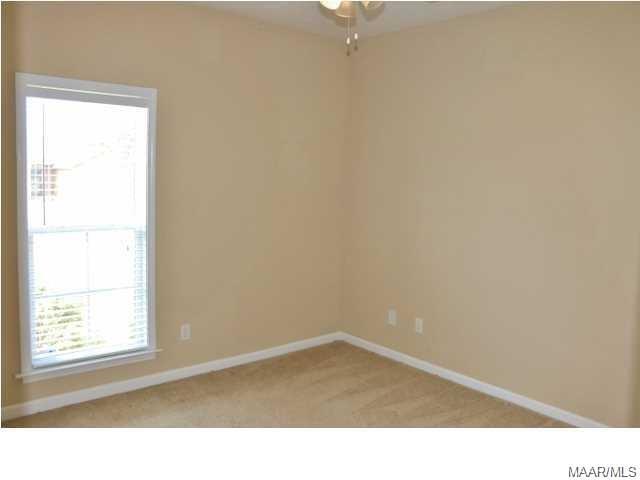 Building Photo - 613 Old Camp Dr