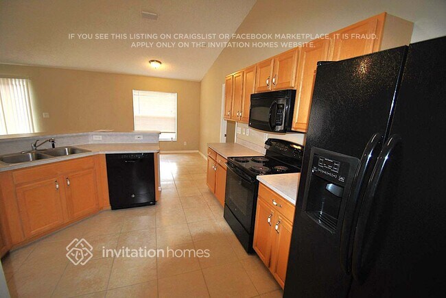 Foto del edificio - 718 Starland St SE