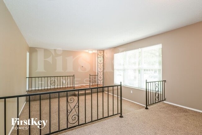 Building Photo - 6219 Silver Fox Dr