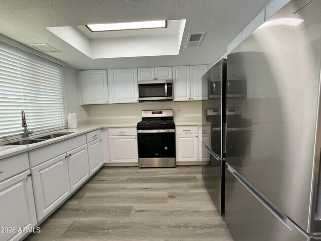Foto del edificio - 14441 N 38th Ave