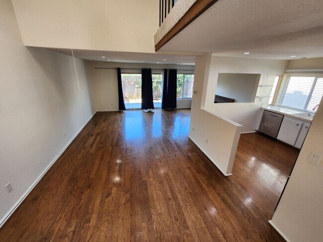 Building Photo - Scripps Ranch - Timberlane Community - 3 B...