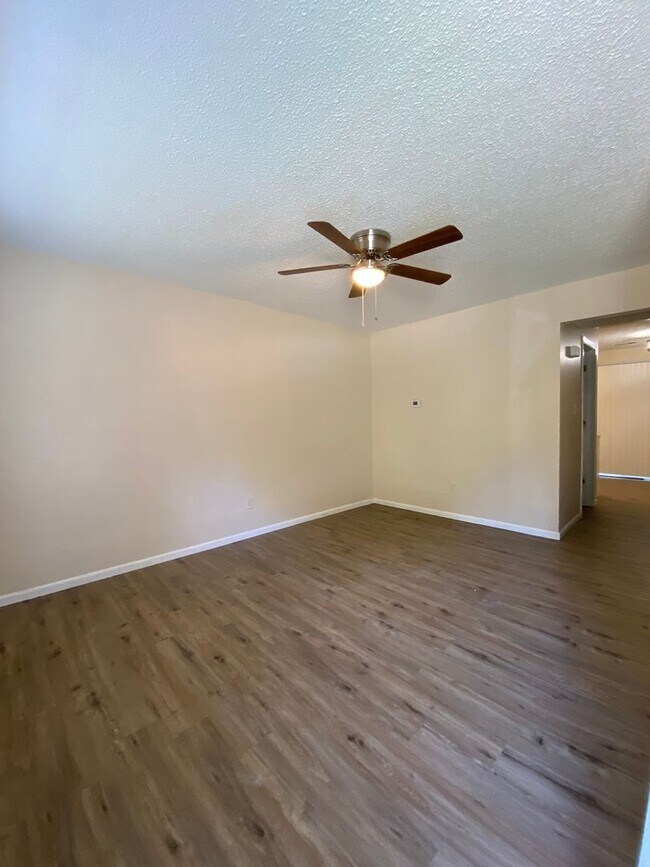 Foto del edificio - 2 Bedroom Townhouse in Arnold