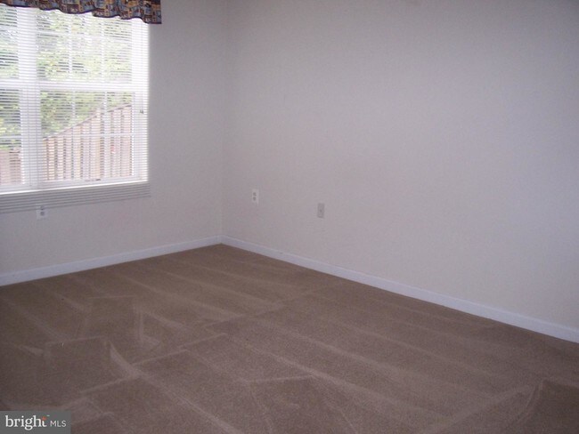 Building Photo - 501 Garrison Woods Dr