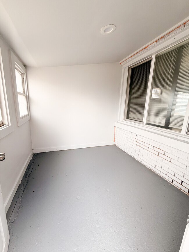 Foto del edificio - 15327 Cheyenne St